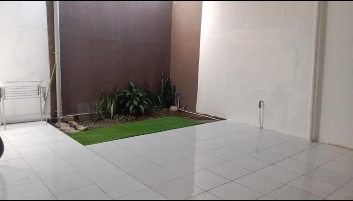 Villa Palm Hills Cilegon Extérieur photo