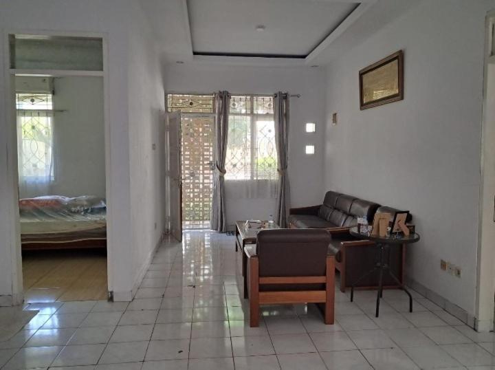 Villa Palm Hills Cilegon Extérieur photo