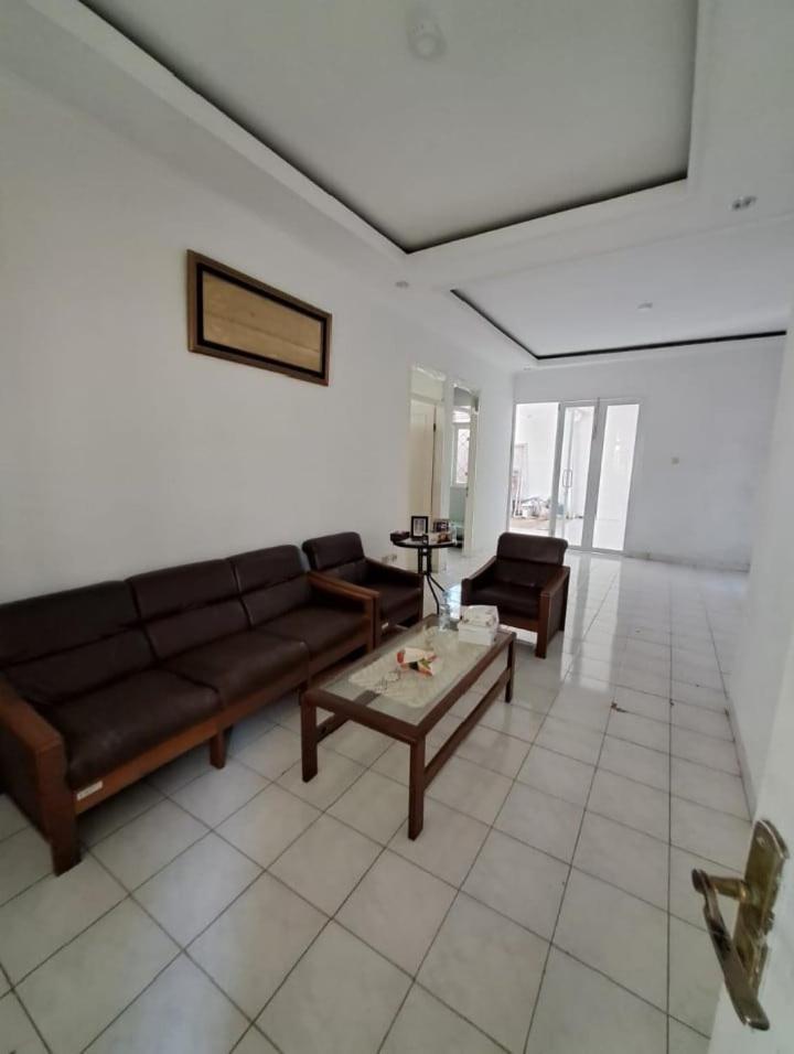 Villa Palm Hills Cilegon Extérieur photo